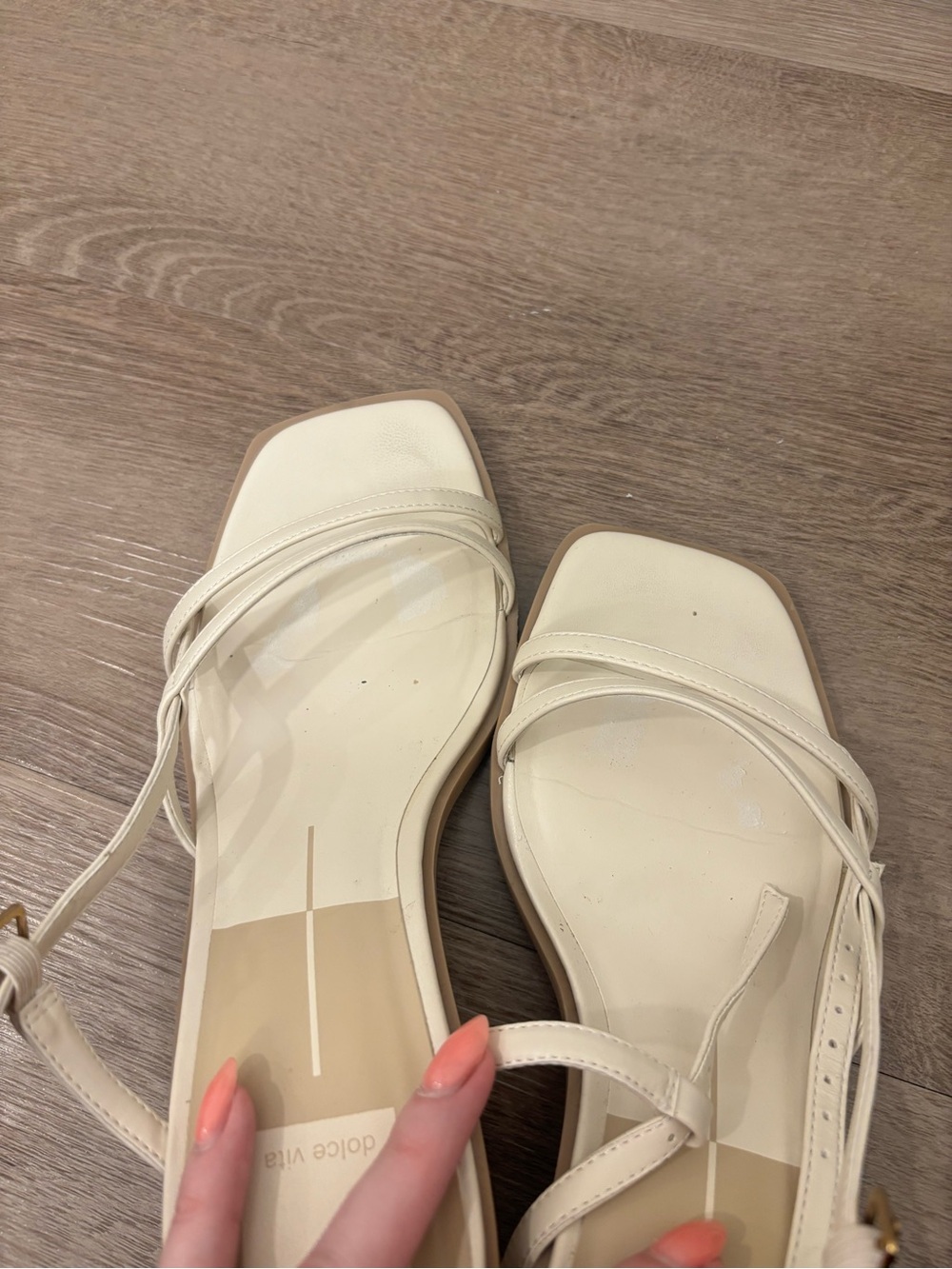 Dolce Vita Britt Sandal - Picture 6 of 7